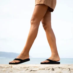 Reef Cushion Breeze Women's Flip Flops 18 Reef Cushion Breeze Women's Flip Flops -UK Outdoor Equipment Sales 2024 21605190105 g