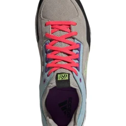 Front Page -UK Outdoor Equipment Sales 2024 2380189232 g